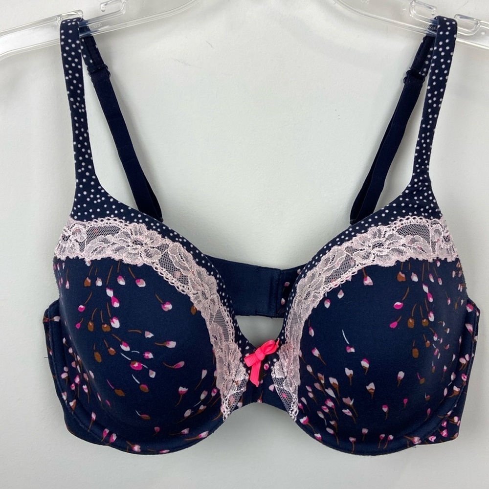 Victoria's Secret Body by Victoria Lined Perfect Coverage Size 34D Floral Lace